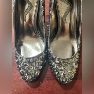 Nina Ricci Silver & Gray Sequin Metallic Leather Heels, Size 8M